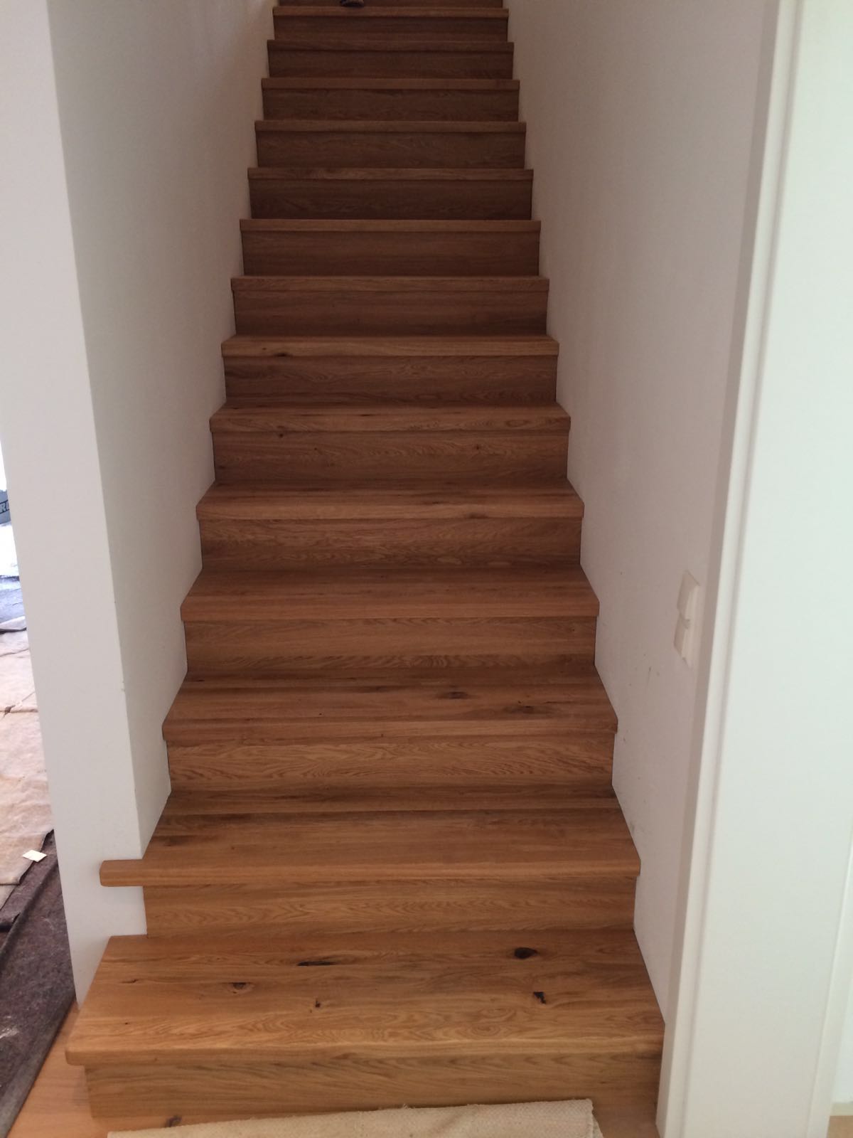 Belegte Treppen - Treppen & Geländer | Schreinerei und Holzfachmarkt