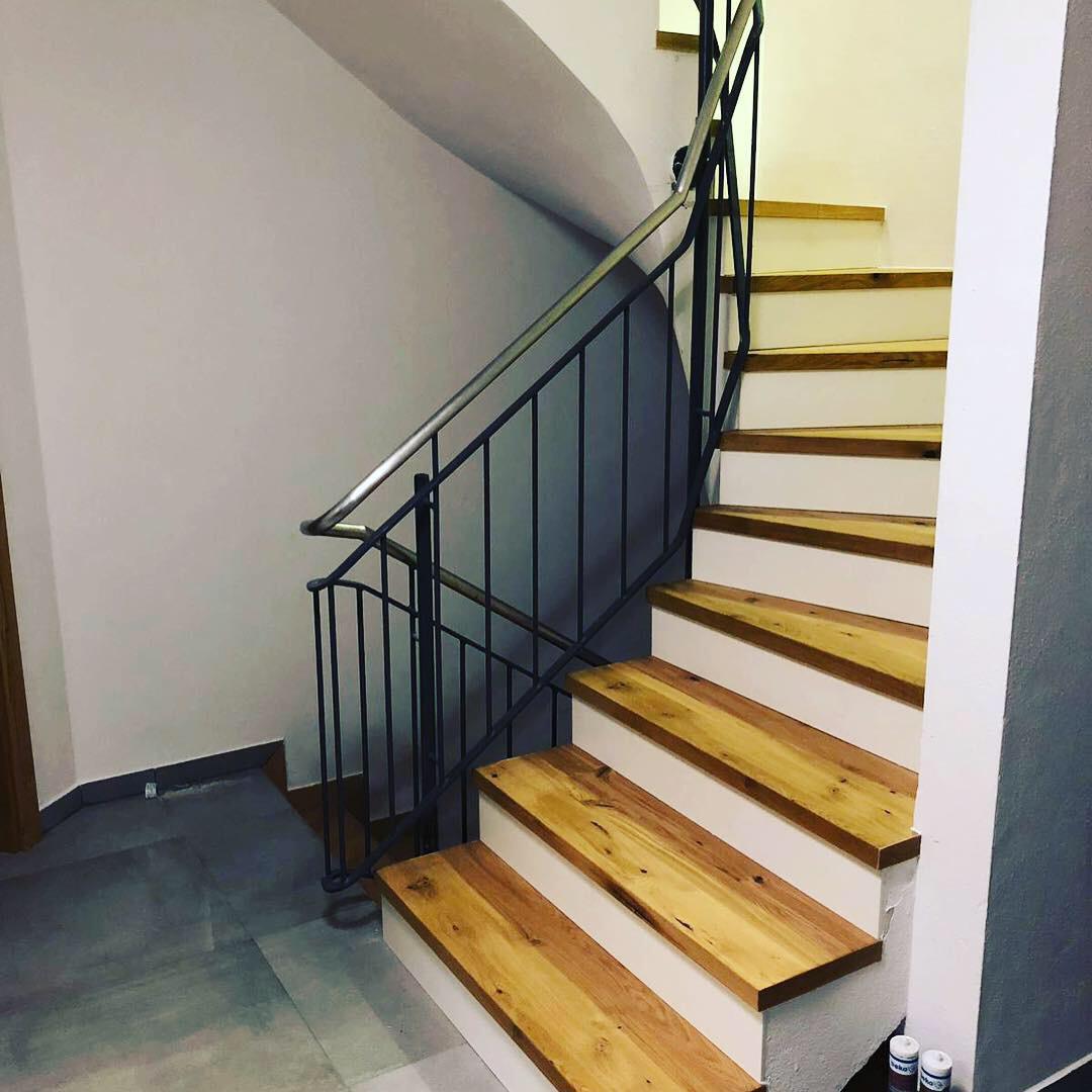 Belegte Treppen - Treppen & Geländer | Schreinerei und Holzfachmarkt