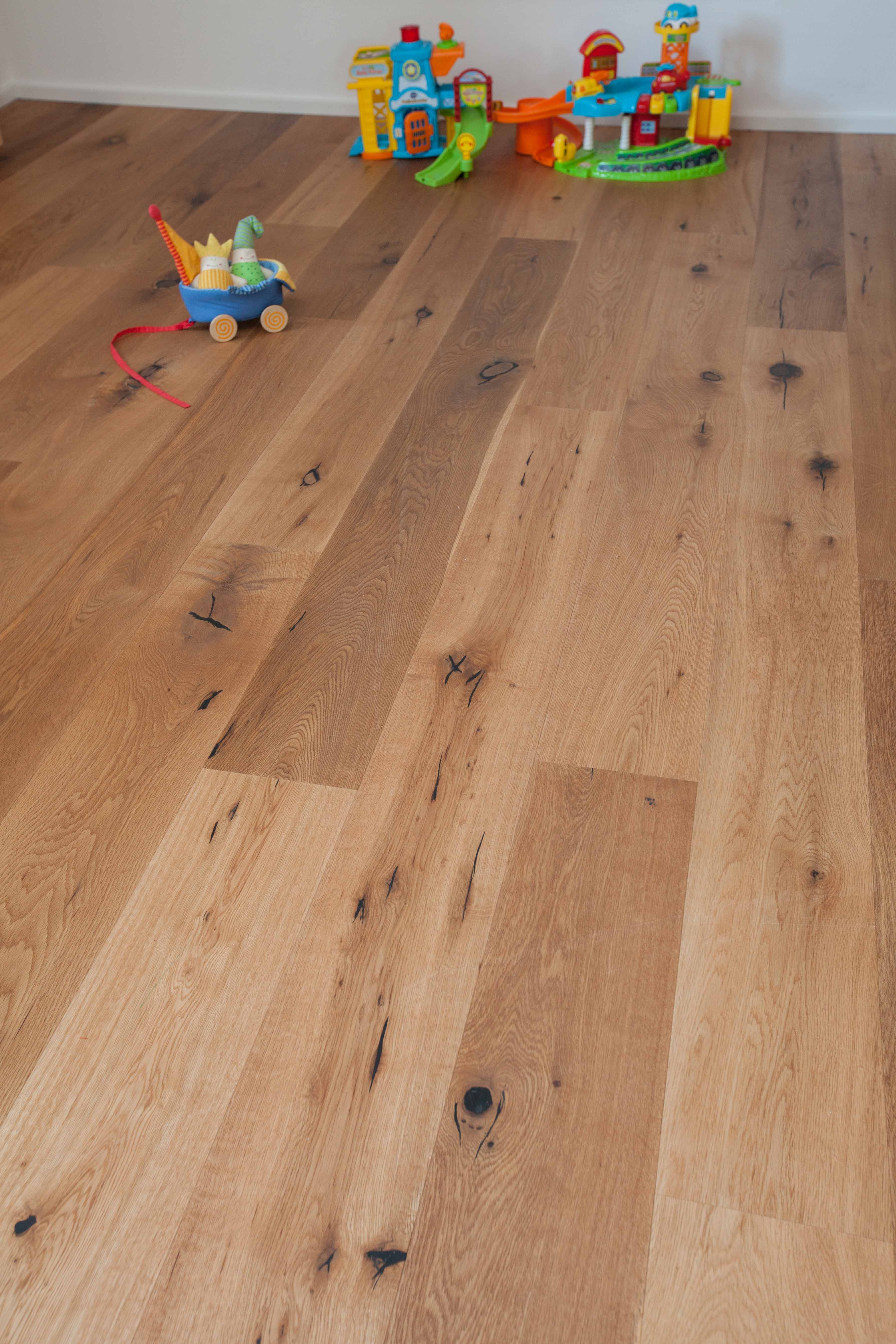 Böden - Bauschreinerei | Schreinerei und Holzfachmarkt Holz-Weiß in