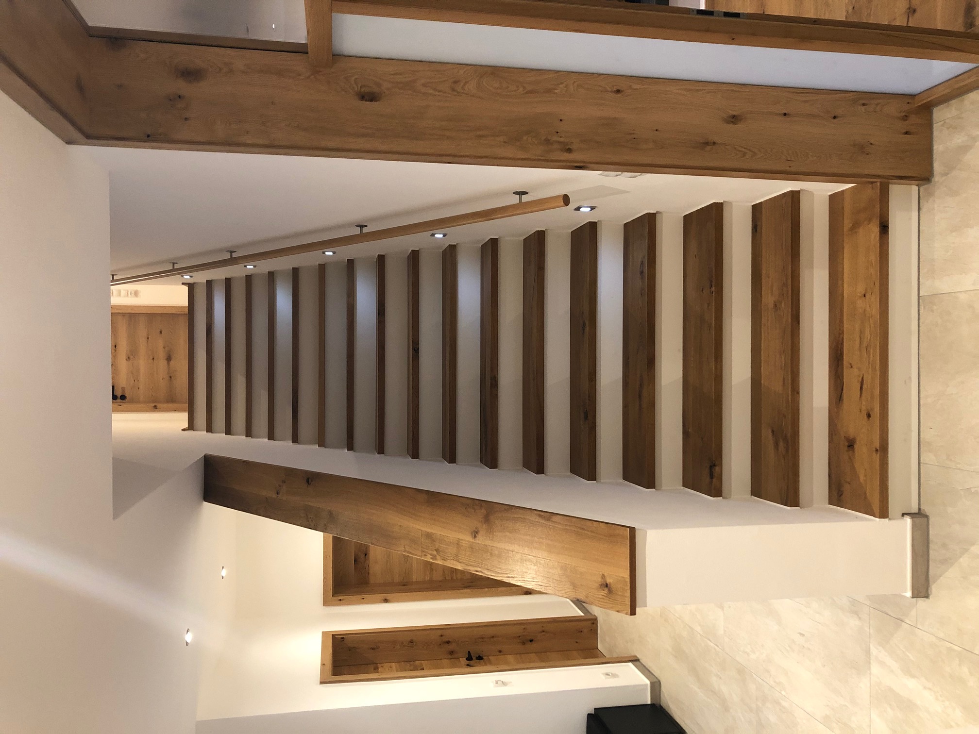 Freitragende Treppen - Treppen & Geländer | Schreinerei und