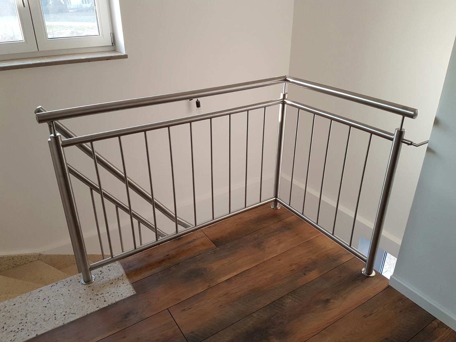 Geländer - Treppen & Geländer | Schreinerei und Holzfachmarkt Holz-Weiß