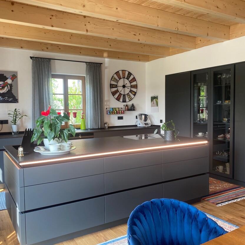 Küchenmöbel Holz Weiß