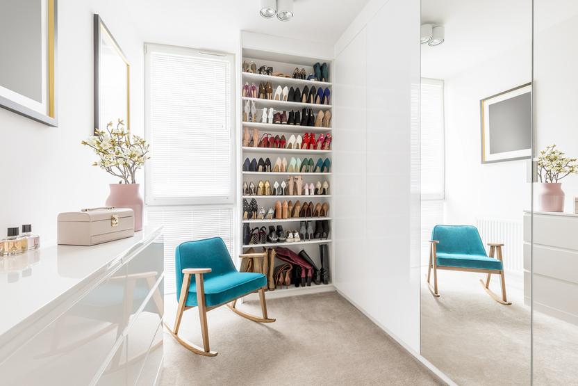 Schuhschrank offen